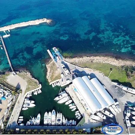 Porto Gaio 3*