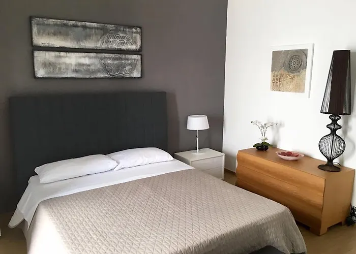 Porto Gaio فندق مبيت وإفطار Il Monte